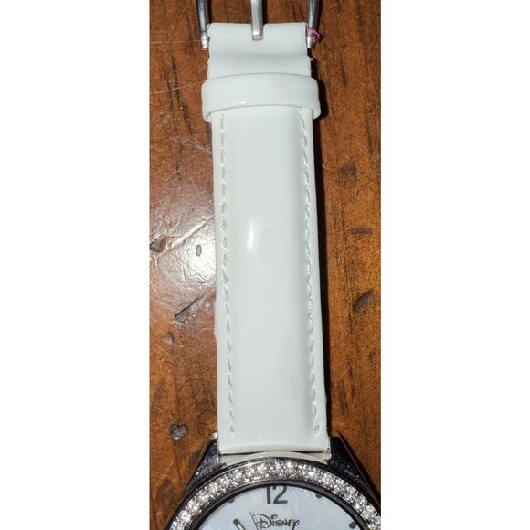 Vintage White Minnie Mouse Women's Watch - Picture 4 of 8